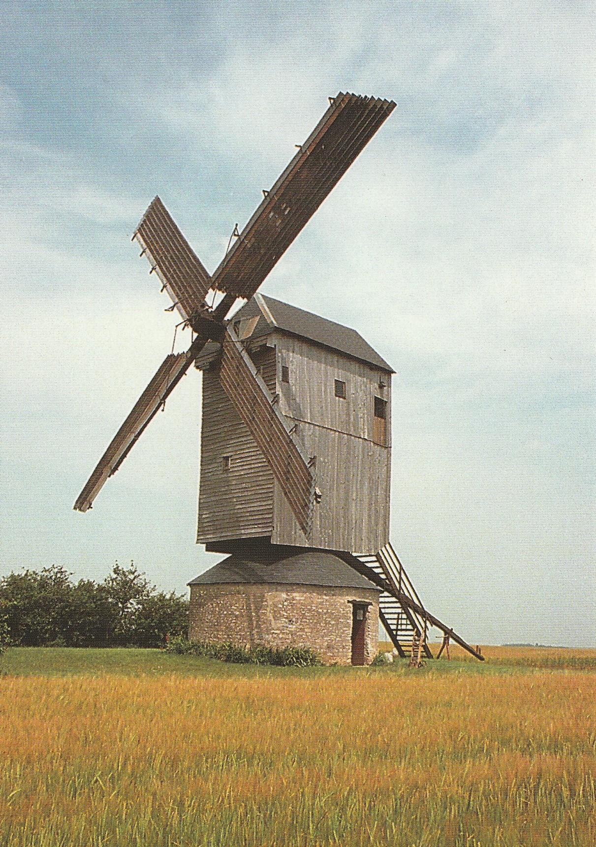 Carte postale moulin avant